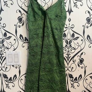 La Vie En Rose Green Lace Top